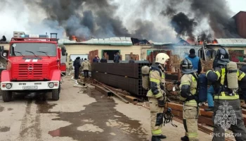 Пожар на складе на площади 500 "квадратов" произошел в Нальчике