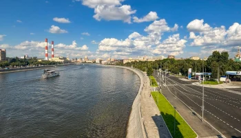 Новодевичью набережную обновили в центре Москвы