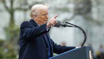 Трамп отложил решение по санкциям против РФ из-за &laquo;серьезных переговоров&raquo;