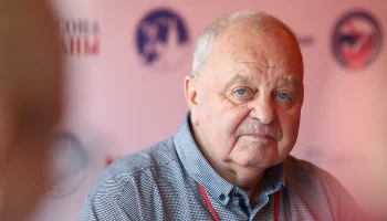 Президент Федерации хоккея с мячом России Борис Скрынник умер в возрасте 77 лет Президент Федерации хоккея с мячом России Борис Скрынник умер в возрасте 77 лет