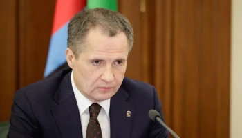 Гладков продлил свой отпуск на две недели по рекомендации врачей