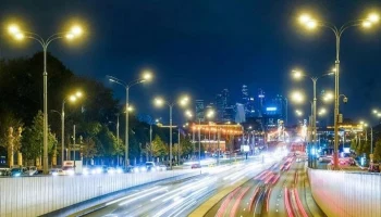 Свыше 50% светодиодных светильников работают в столице