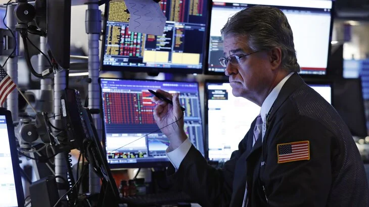 Экономист Колталов: экономика США серьезно больна и неэффективна Экономист Колталов: экономика США серьезно больна и неэффективна