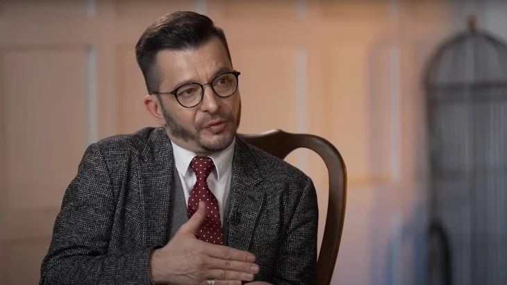 Суд запретил публиковать онлайн-уроки психотерапевта Курпатова без его согласия Суд запретил публиковать онлайн-уроки психотерапевта Курпатова без его согласия