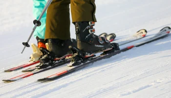 Российским лыжникам Коростелеву и Непряевой предоставили нейтральные статусы Российским лыжникам Коростелеву и Непряевой предоставили нейтральные статусы