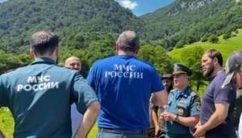 МЧС: Около 200 человек ищут пропавшего без вести мужчину на реке в Ингушетии
