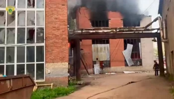 Роспотребнадзор рекомендовал жителям улицы Мартеновская не открывать окна из-за пожара