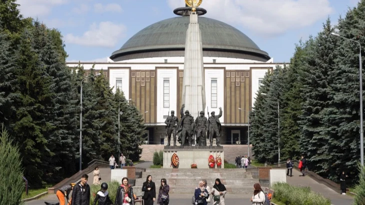 Российская певица и актриса Виктория Дайнеко встретится с участниками клуба «Лето Побед» Российская певица и актриса Виктория Дайнеко встретится с участниками клуба «Лето Побед»