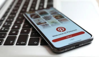 Суд в Москве оштрафовал Pinterest, Telegram, Google и Apple на 26,3 миллиона