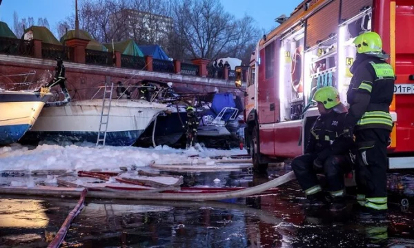 Пожар на причале Москвы-реки в Щукине ликвидирован Пожар на причале Москвы-реки в Щукине ликвидирован