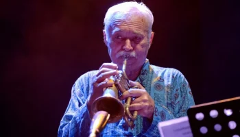 Умер музыкант группы "АукцЫон" Юрий Парфенов