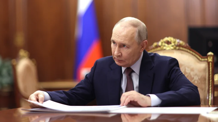 Путин установил День хоккея 22 декабря Путин установил День хоккея 22 декабря