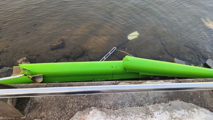 Пассажиры на байдарке столкнулись с электросудном в акватории причала "Парк "Фили" Пассажиры на байдарке столкнулись с электросудном в акватории причала "Парк "Фили"