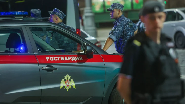 Пьяного мужчину, разгромившего номер гостиницы в центре Москвы, задержали Пьяного мужчину, разгромившего номер гостиницы в центре Москвы, задержали