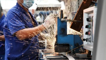 Столичная компания увеличила выпуск ленточных и дисковых пил на 70 процентов за 2023 год