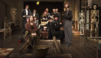 Москва онлайн побывает за кулисами театра "Около дома Станиславского"