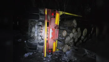 Тягач насмерть сбил девочку на трассе в Приморье