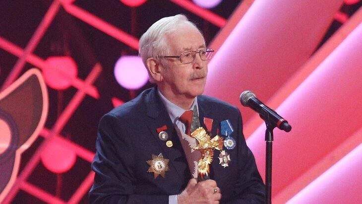 Поэт-песенник Юрий Энтин: Василий Ливанов переведен на амбулаторное лечение Поэт-песенник Юрий Энтин: Василий Ливанов переведен на амбулаторное лечение