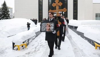 Актрису Ирину Шевчук похоронили на Троекуровском кладбище