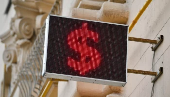 Эксперт объяснил, что будет с иностранной валютой на брокерских счетах