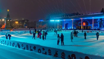 Участники СВО вместе с детьми посетили новогоднюю елку в Московском дворце пионеров