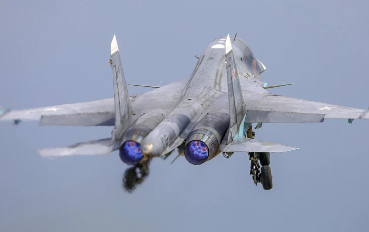 Самолет Су-34 ВКС России потерпел крушение в горах Северной Осетии Самолет Су-34 ВКС России потерпел крушение в горах Северной Осетии