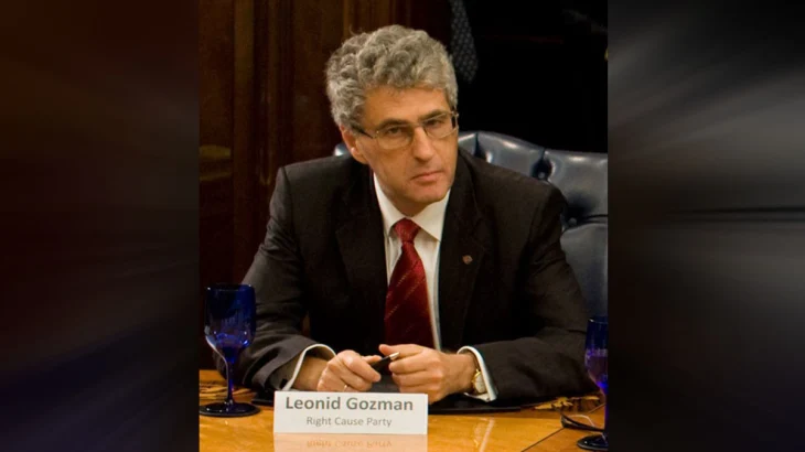 Политика Гозмана* заочно осудили на 10 лет по делу о призывах к терроризму Политика Гозмана* заочно осудили на 10 лет по делу о призывах к терроризму