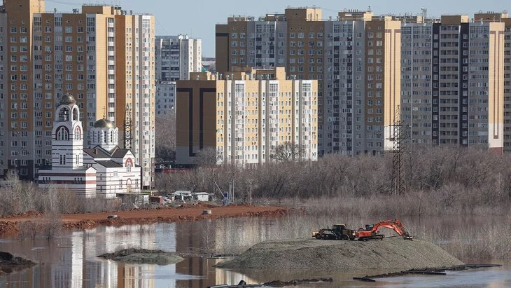 В Оренбурге с 15:00 начнут эвакуацию из всех СНТ и баз отдыха вдоль реки В Оренбурге с 15:00 начнут эвакуацию из всех СНТ и баз отдыха вдоль реки