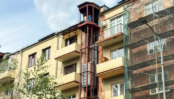 В трех жилых домах, возведенных в стиле конструктивизм, в 2026 году заменят все лифтовое оборудовани