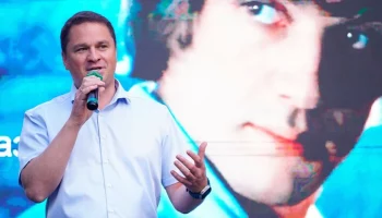 Директор парка "Яуза" Сапронов открыл серию киносеансов для жителей СВАО