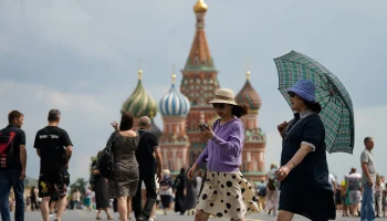 Синоптики сообщили о переменной облачности и сухой погоде в Москве 14 августа