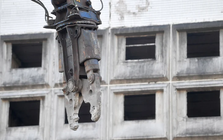 Cамострои на территории научно-производственного комплекса ликвидировали в ВАО Cамострои на территории научно-производственного комплекса ликвидировали в ВАО