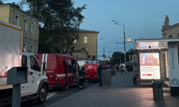 «Известия»: Два человека погибли в результате ЧП на Кудринской площади в Москве «Известия»: Два человека погибли в результате ЧП на Кудринской площади в Москве
