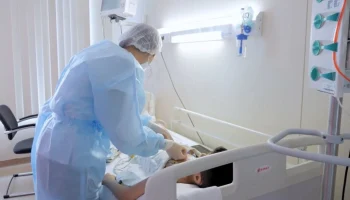 Собянин: первую в России промышленную CAR-T-терапию провели в Москве