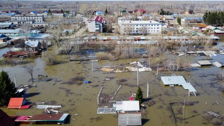 ТАСС: число подтопленных паводком домов в РФ снизилось до 7,8 тыс