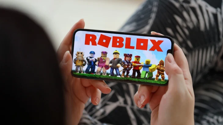 Роскомнадзор заблокировал Roblox за распространение экстремистских материалов Роскомнадзор заблокировал Roblox за распространение экстремистских материалов