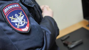 Уголовное дело возбудили после нападения мужчины на полицейского в Москве