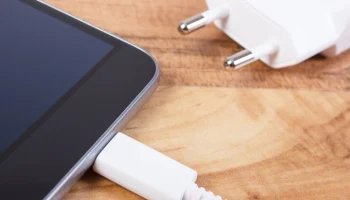 В Якутске юноша умер от удара током из-за телефона