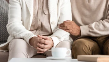 Москвичам напомнили о выплатах до 44 тысяч рублей за долгий брак Москвичам напомнили о выплатах до 44 тысяч рублей за долгий брак