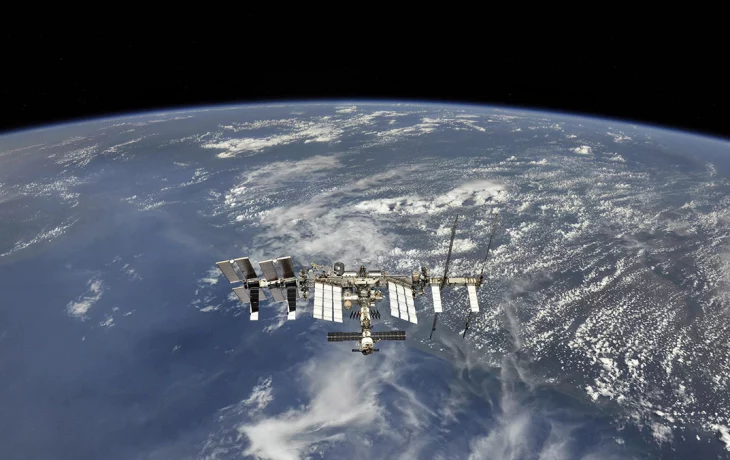 Роскосмос показал спутниковое фото обрушившегося на Москву шторма