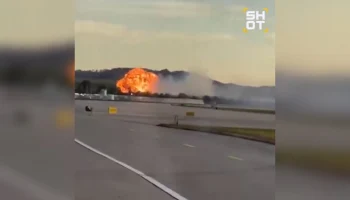 Грузовой самолет разбился около аэропорта Луисвилла в США Грузовой самолет разбился около аэропорта Луисвилла в США