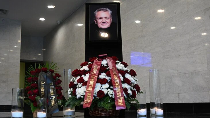 Прощание с режиссером Юрием Морозом завершилось в Москве Прощание с режиссером Юрием Морозом завершилось в Москве