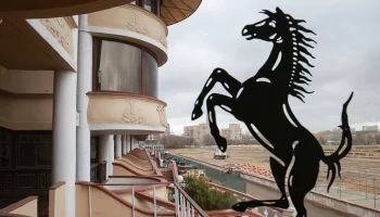 Собянин: Реконструкция Центрального московского ипподрома завершится в 2026 году