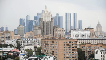 Синоптик Вильфанд спрогнозировал теплую погоду на выходных в Москве