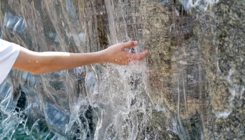 Синоптики пообещали кратковременные дожди и до 29 градусов тепла в Москве 5 июня