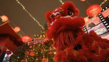 Фестиваль "Китайский Новый год в Москве" открылся на Манежной площади