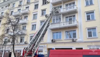 РИА Новости: сварочные работы могли стать причиной пожара в доме в центре Москвы