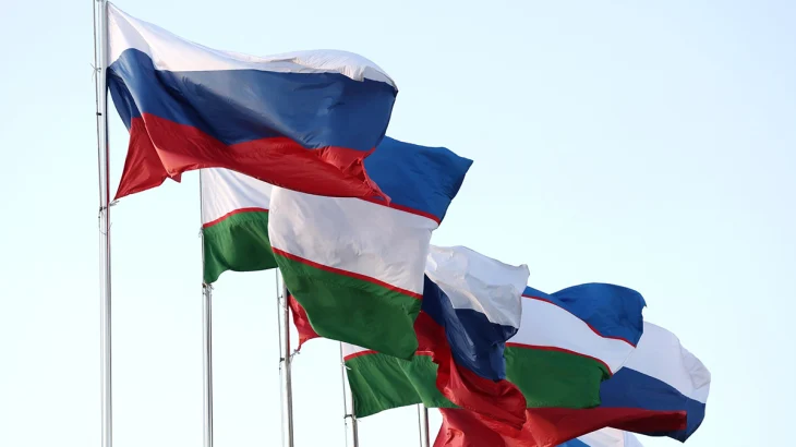 Узбекистан может разрешить россиянам въезжать в страну по внутреннему паспорту Узбекистан может разрешить россиянам въезжать в страну по внутреннему паспорту