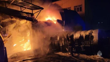 Пожар в ангаре в Санкт-Петербурге локализован – МЧС