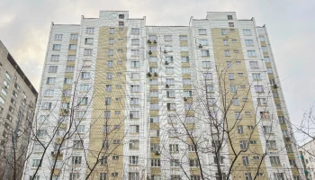 В жилом доме в районе Головинский в 2025 году произвели замену всего лифтового оборудования